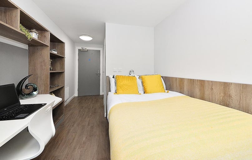 Gorgie Road, Gorgie, Edinburgh - Image 1